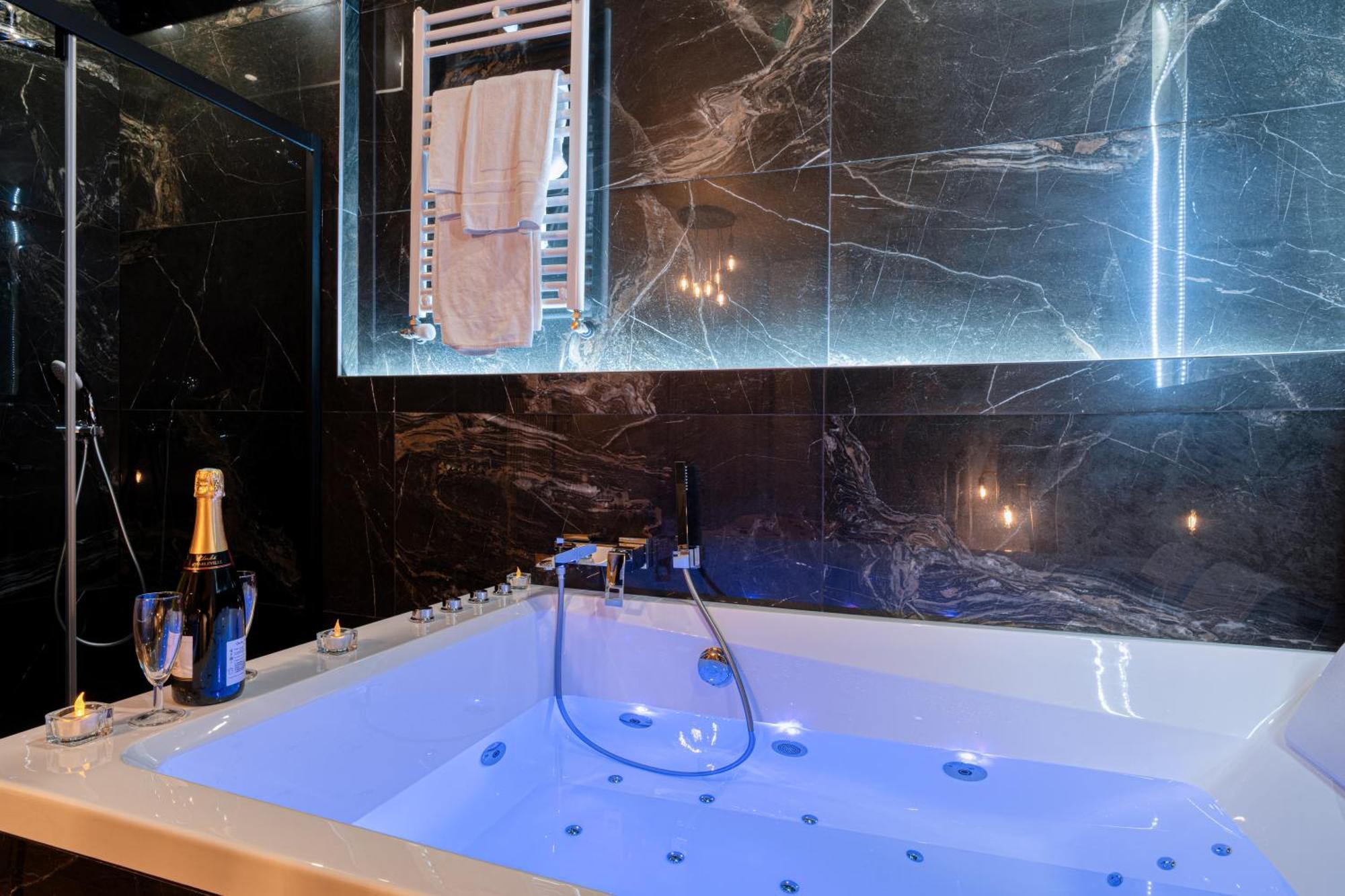Sweet Spa Au Coeur De Мец Экстерьер фото