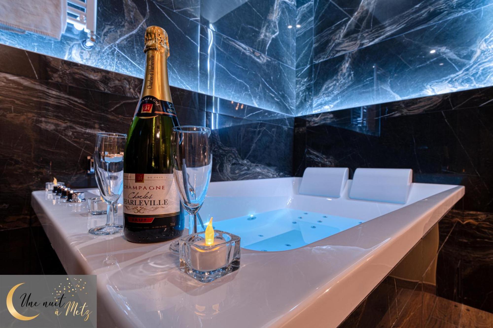 Sweet Spa Au Coeur De Мец Экстерьер фото
